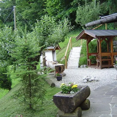 Vakantiehuis Haus Brunneck Modern Retreat Engedey